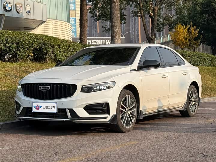 Фото 1 - Geely Preface