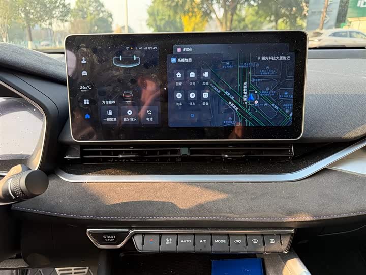 Фото 10 - Geely Preface