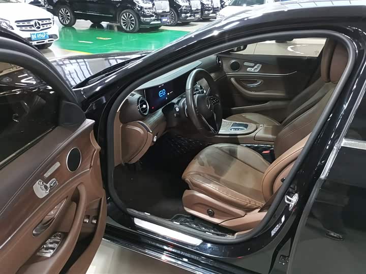 Фото 16 - Mercedes-Benz E-Class Hybrid