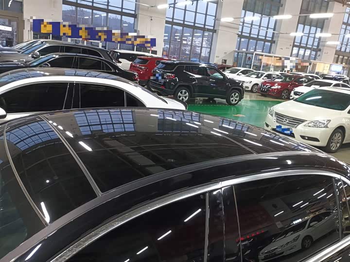 Фото 27 - Mercedes-Benz E-Class Hybrid