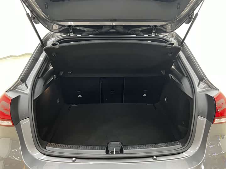 Фото 15 - Mercedes-Benz A-Class AMG