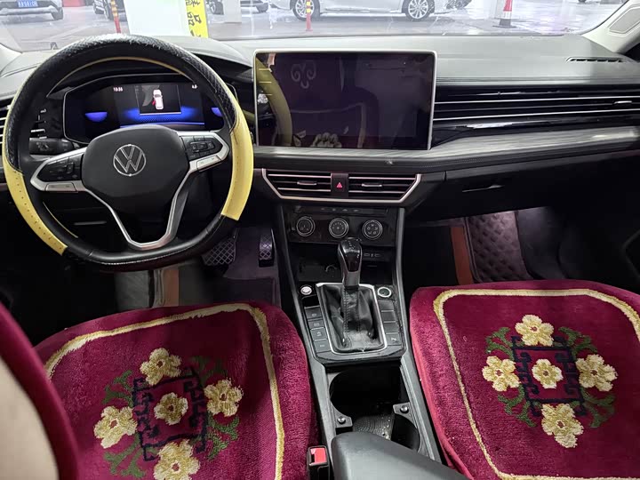 Фото 12 - Volkswagen Sagitar L