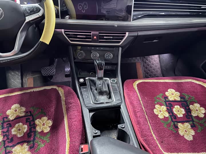 Фото 14 - Volkswagen Sagitar L