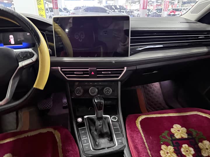 Фото 15 - Volkswagen Sagitar L