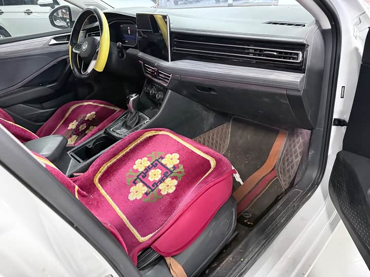 Фото 20 - Volkswagen Sagitar L