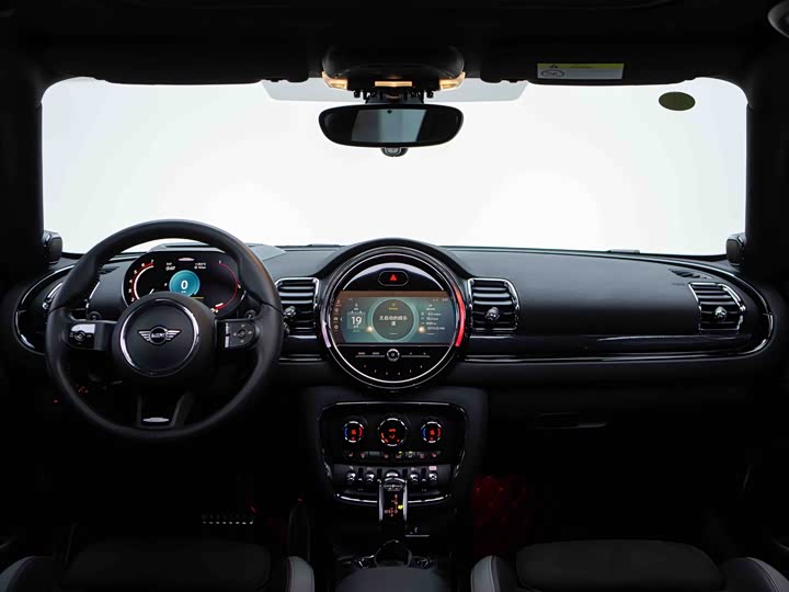 Фото 7 - Mini Clubman JCW