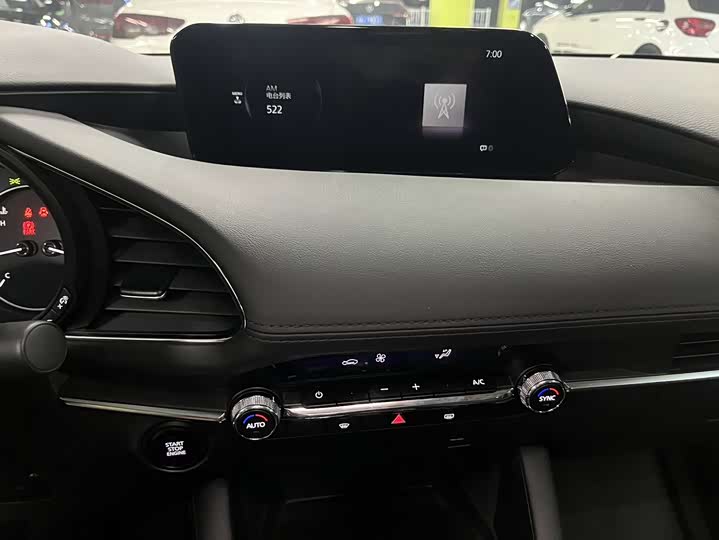 Фото 13 - Mazda 3 (Axela)