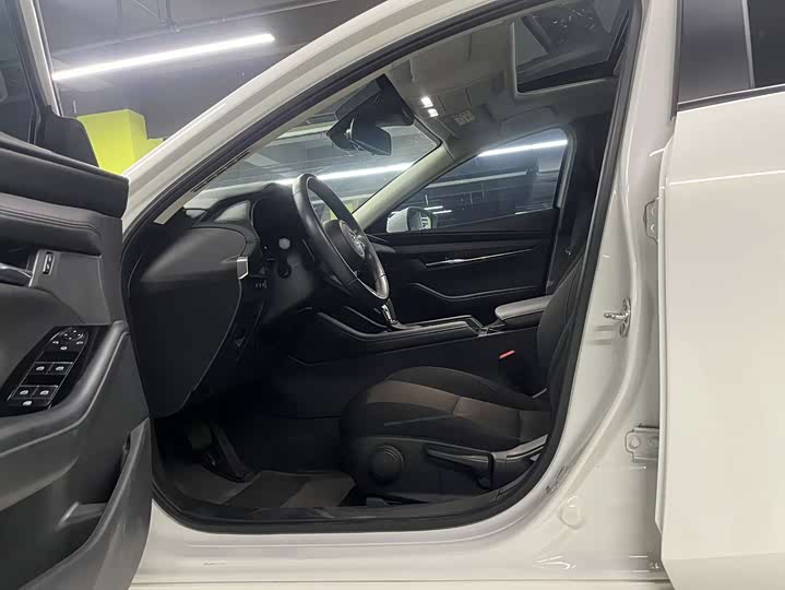 Фото 7 - Mazda 3 (Axela)