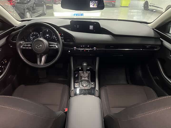 Фото 9 - Mazda 3 (Axela)