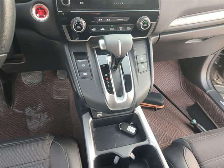 Фото 14 - Honda CR-V