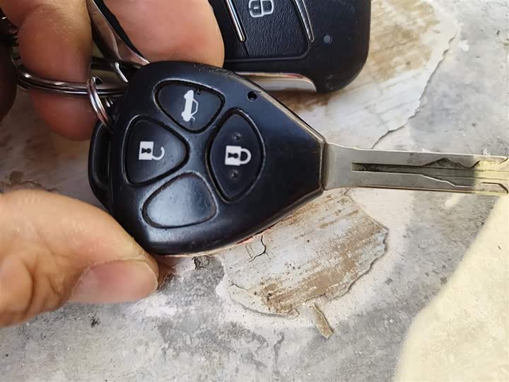 Фото 11 - Toyota Corolla