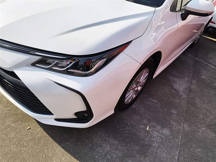 Фото 15 - Toyota Corolla