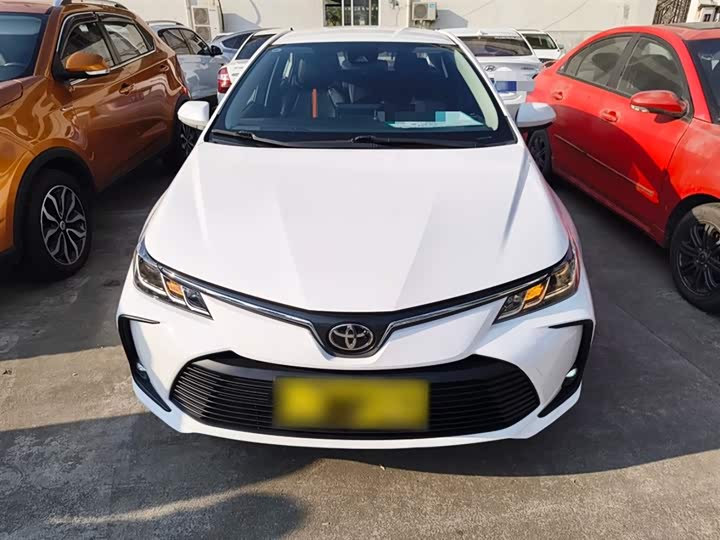 Фото 19 - Toyota Corolla