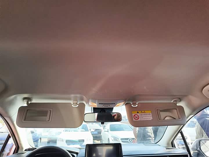 Фото 8 - Toyota Corolla