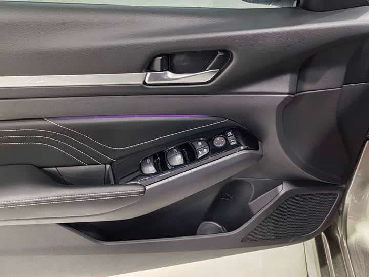 Фото 18 - Nissan Teana