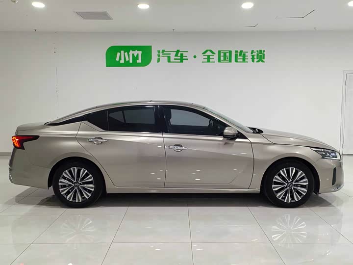 Фото 4 - Nissan Teana