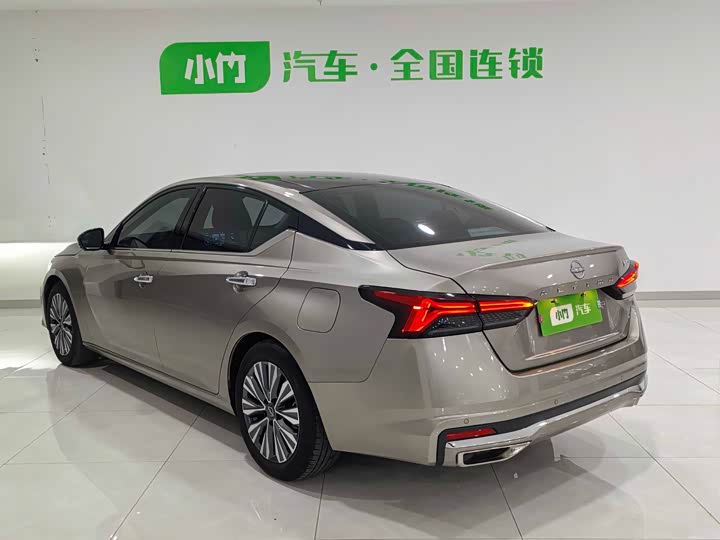 Фото 8 - Nissan Teana