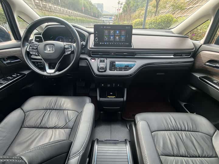 Фото 6 - Honda Odyssey