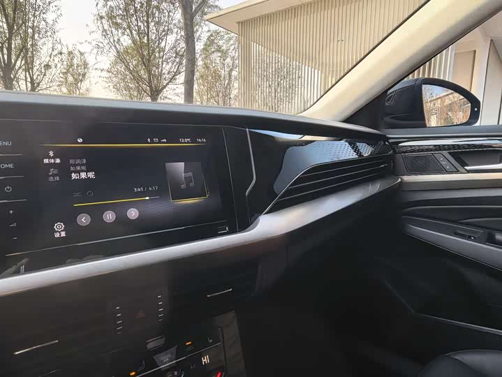 Фото 13 - Volkswagen Passat