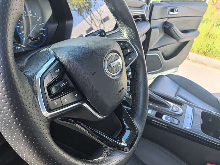 Фото 17 - GAC Trumpchi GS4