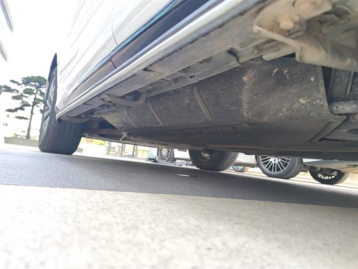 Фото 22 - Honda Avancier