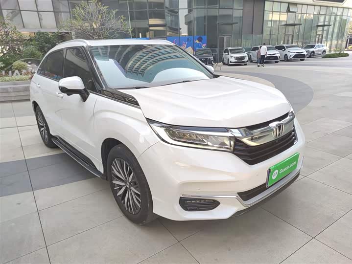 Фото 4 - Honda Avancier