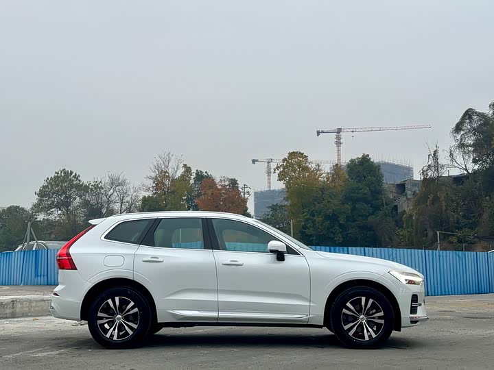 Фото 4 - Volvo XC60