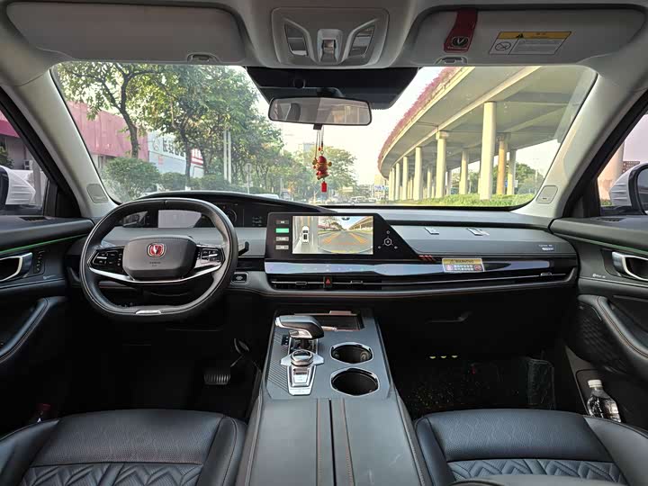 Фото 13 - Changan UNI-K Hybrid