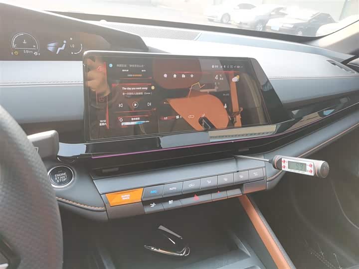 Фото 13 - Changan UNI-V