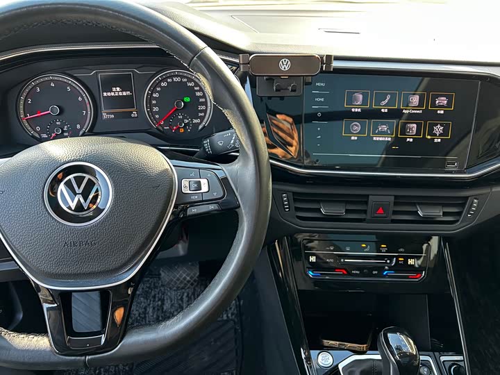 Фото 11 - Volkswagen Tayron