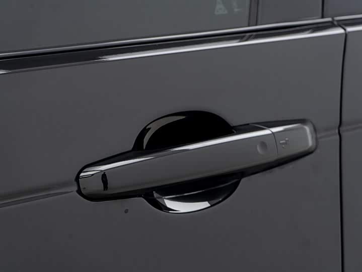 Фото 24 - Land Rover Discovery