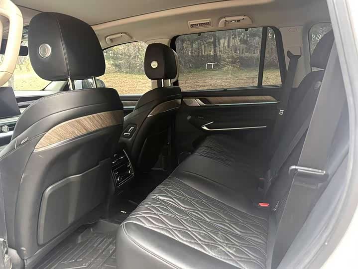 Фото 7 - Tank 500