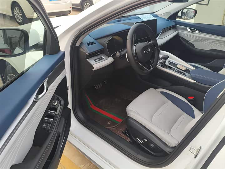 Фото 16 - Geely Preface