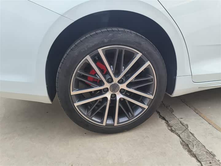 Фото 26 - Geely Preface