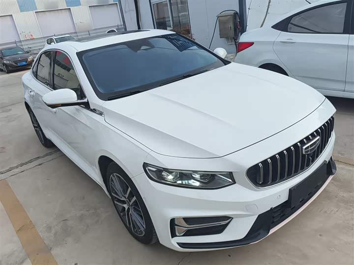 Фото 4 - Geely Preface