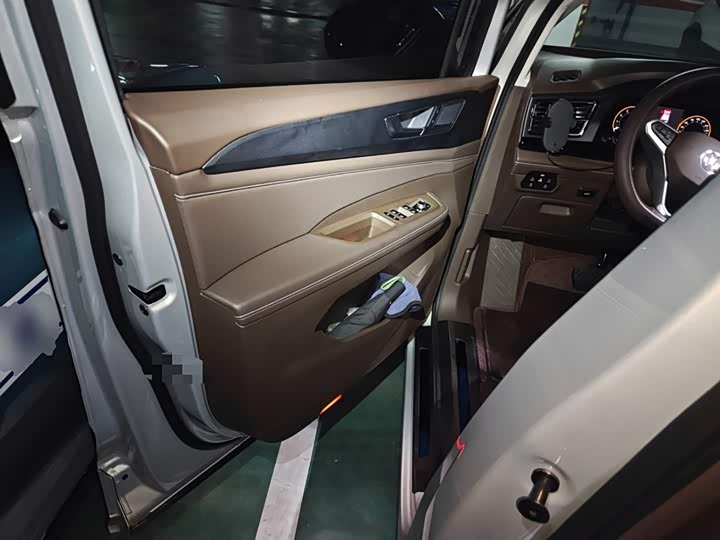 Фото 14 - Volkswagen Viloran