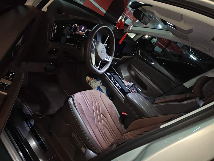 Фото 8 - Volkswagen Viloran