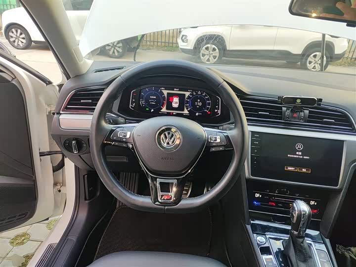 Фото 11 - Volkswagen Lamando L