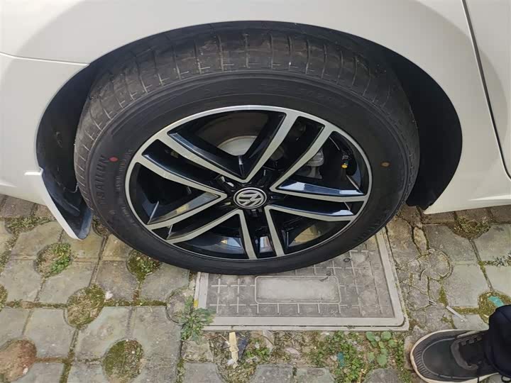 Фото 26 - Volkswagen Lamando L