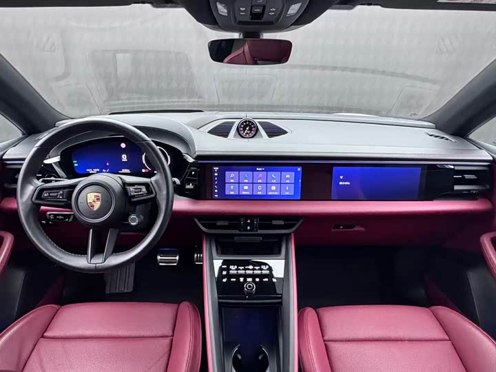 Фото 6 - Porsche Macan EV