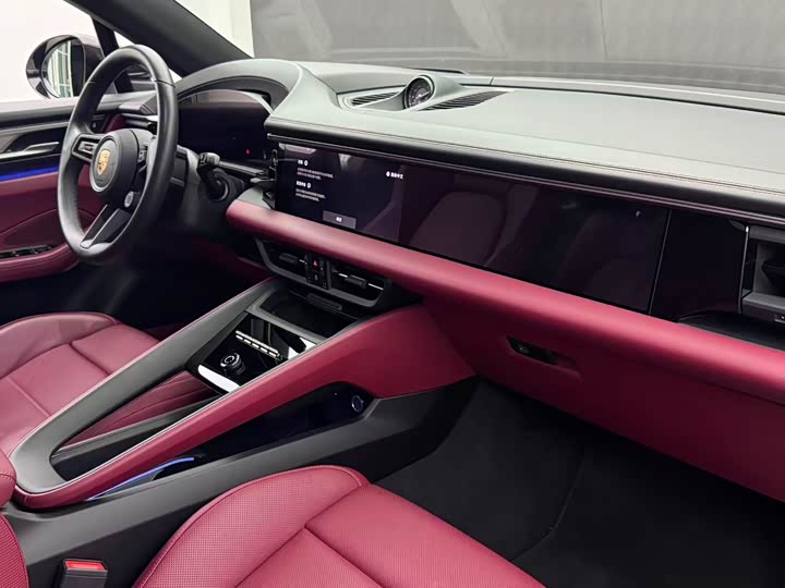 Фото 9 - Porsche Macan EV