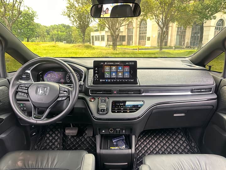 Фото 19 - Honda Elysion