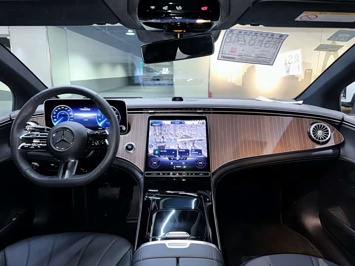 Фото 16 - Mercedes-Benz EQE