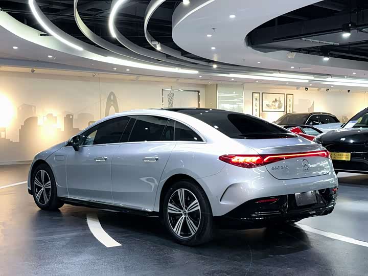 Фото 4 - Mercedes-Benz EQE