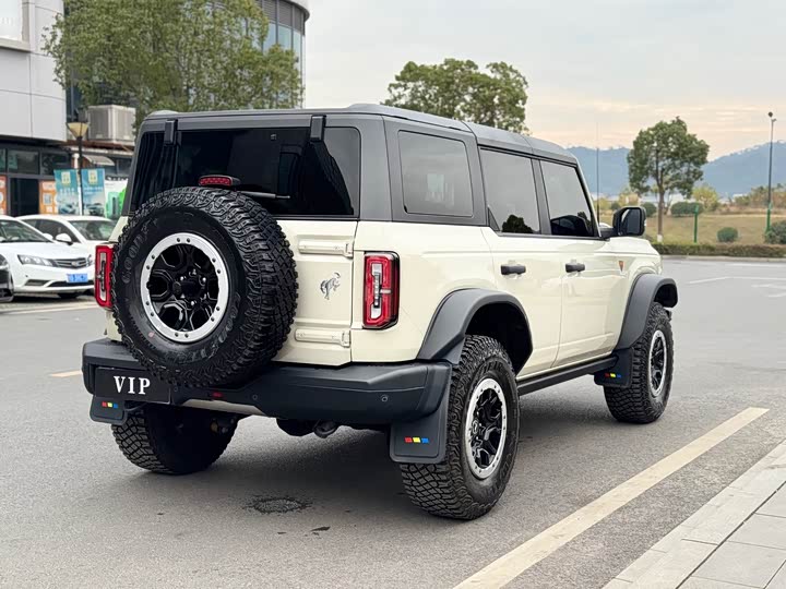 Фото 4 - Ford Bronco