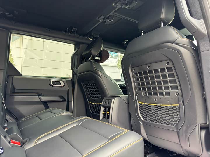 Фото 9 - Ford Bronco