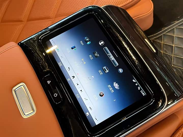 Фото 11 - Mercedes-Benz Maybach S-Class