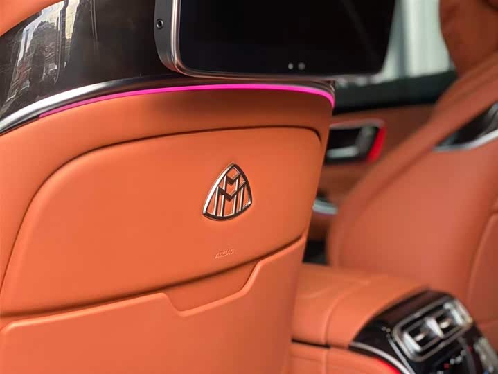 Фото 13 - Mercedes-Benz Maybach S-Class