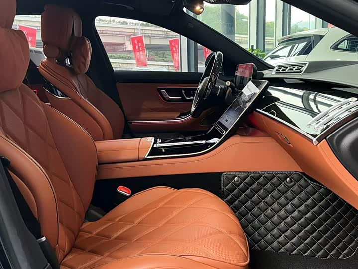 Фото 8 - Mercedes-Benz Maybach S-Class