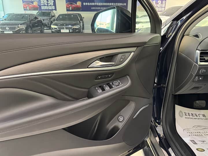 Фото 7 - Buick Enclave